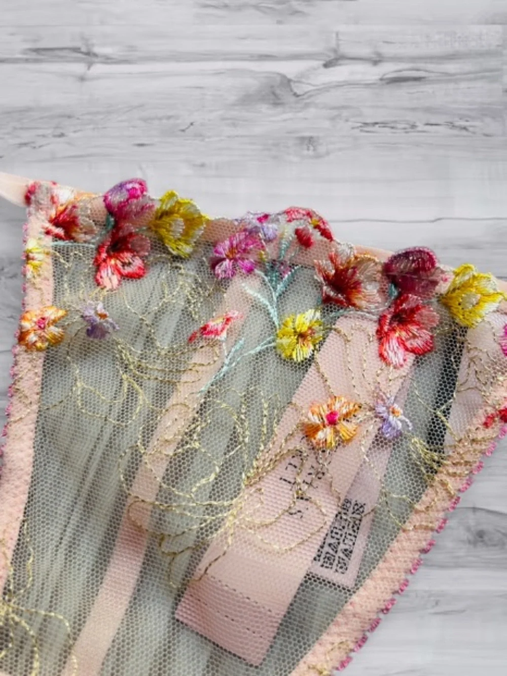 💐 Rainbow Blooms V-String Thong Victoria Secret Dream Angels XS NWT